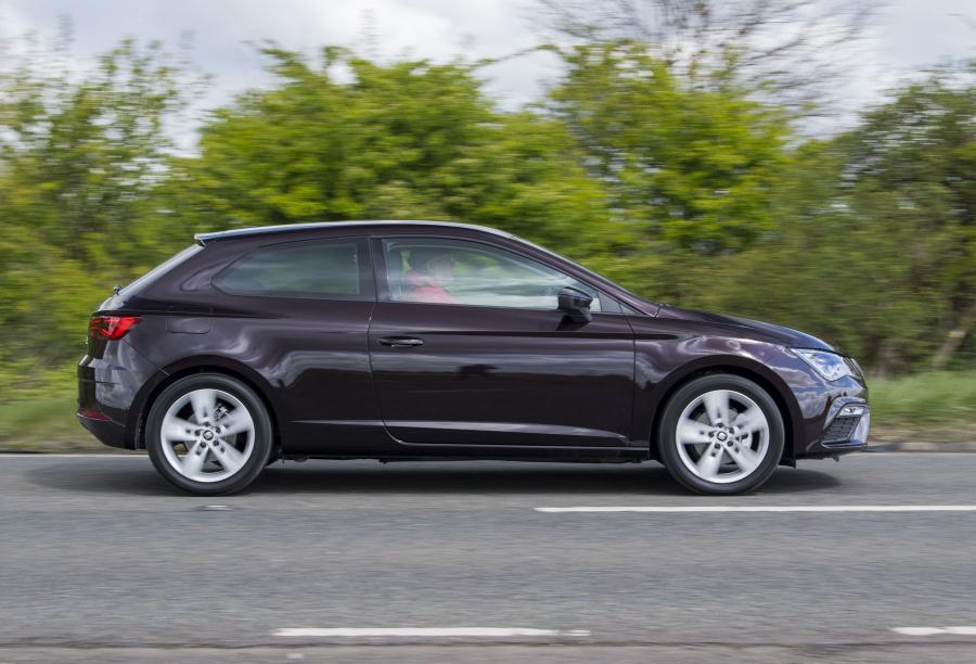  Seat Leon SC FR 2017 года  (UK) (фото 23 из 31)
